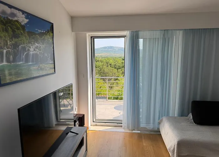 Eros Ibenik Tatil Evi