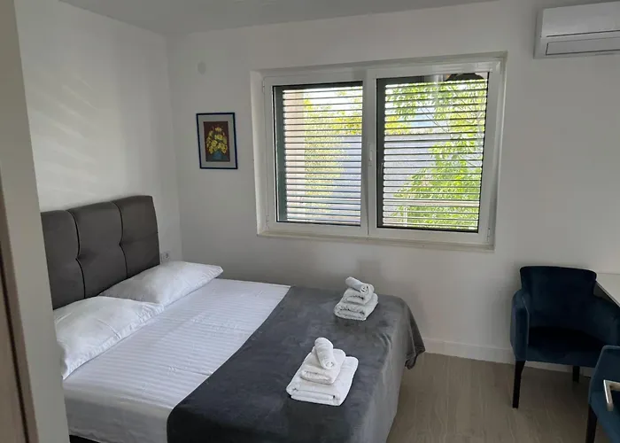 Eros Ibenik Tatil Evi Šibenik