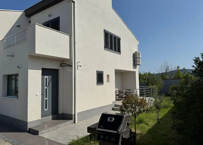 Vakantiehuis Eros Ibenik *